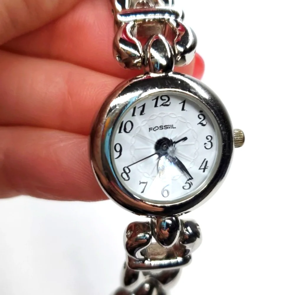 Vintage Fossil F² Watch PC9695 Rivoli Crystal Silver Band Watch